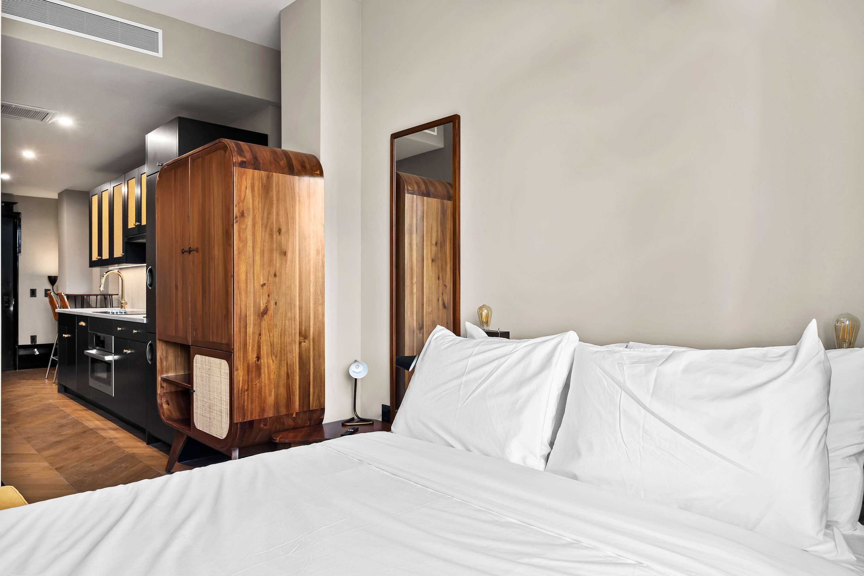 Freeman 603 | Lower East Side | Condo with Shared Amenities photo 8