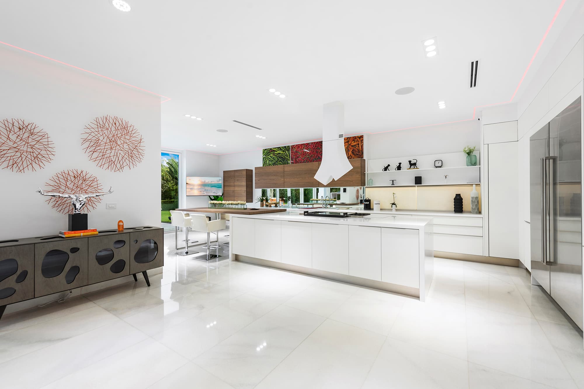 Villa Crest | Pinecrest | Luxury Home w/ Gym, Pool & Hot Tub photo 12