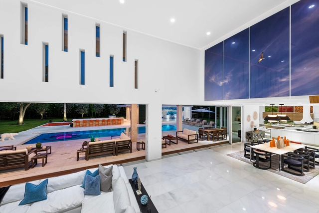 Image of Living space #10