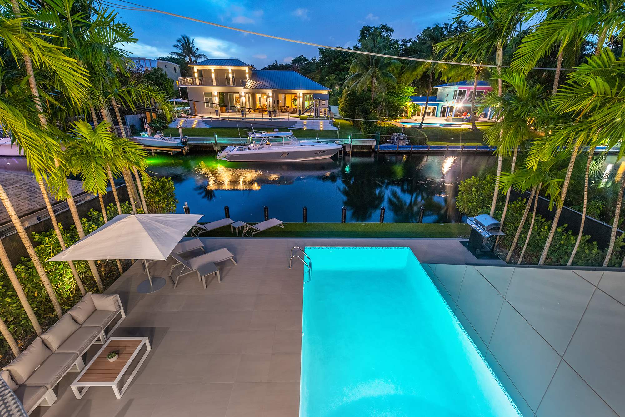 Villa Haven | Coconut Grove | Waterfront with Pool and Gym photo 3