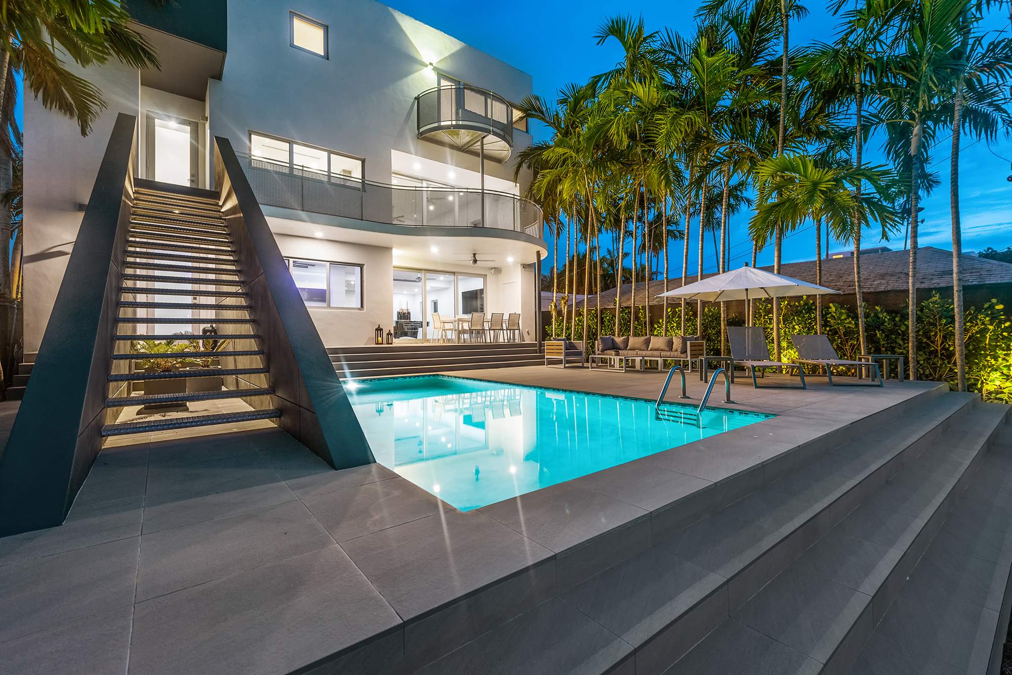 Villa Haven | Coconut Grove | Waterfront with Pool and Gym photo 5