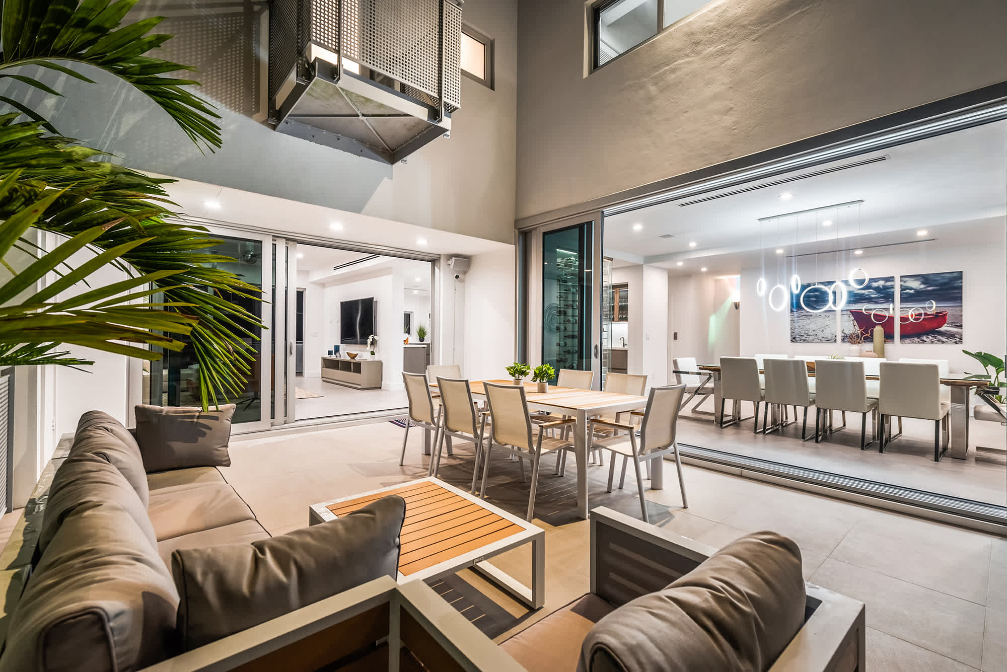 Villa Haven | Coconut Grove | Waterfront with Pool and Gym photo 8