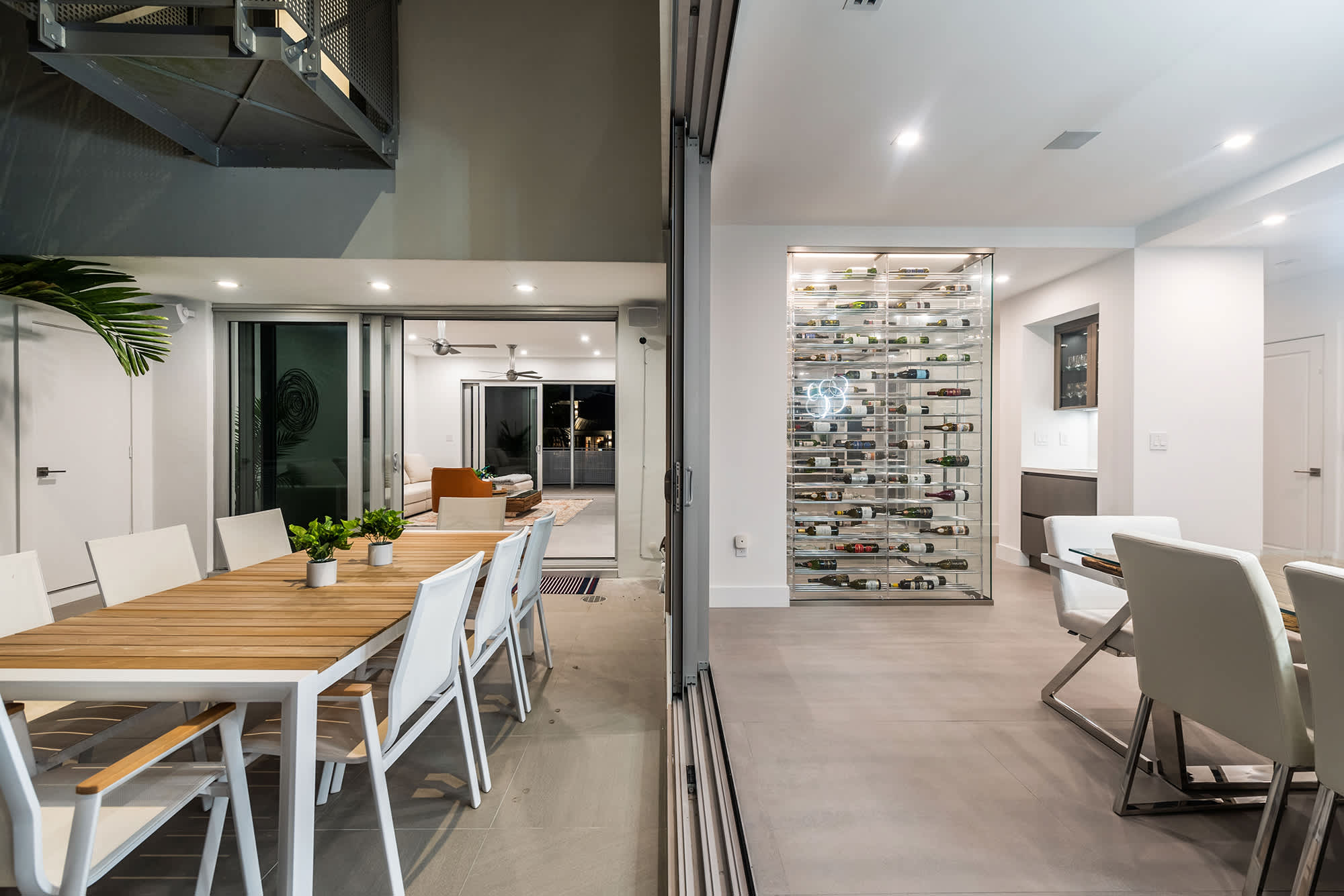 Villa Haven | Coconut Grove | Waterfront with Pool and Gym photo 9