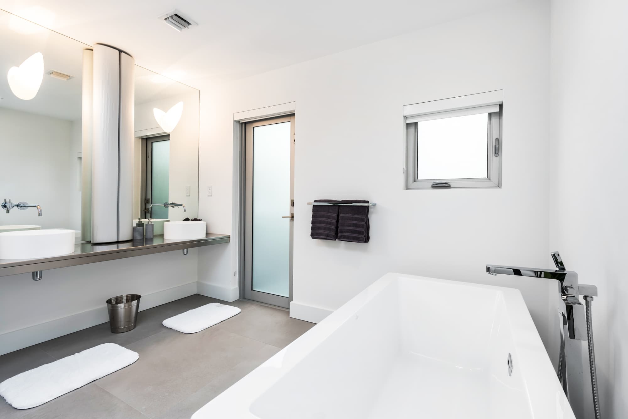 Villa Haven | Coconut Grove | Waterfront with Pool and Gym photo 25