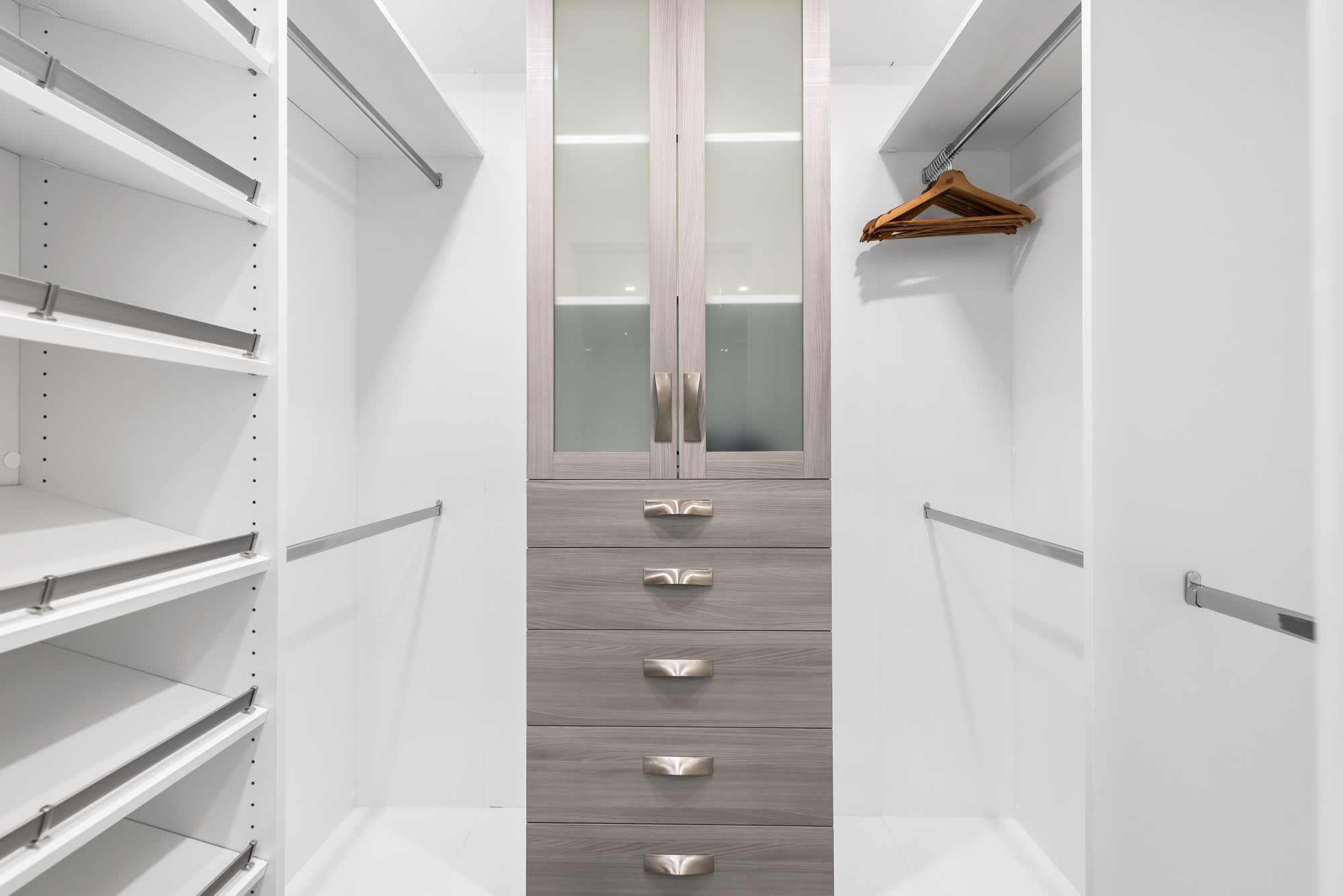 Villa Haven | Coconut Grove | Waterfront with Pool and Gym photo 27