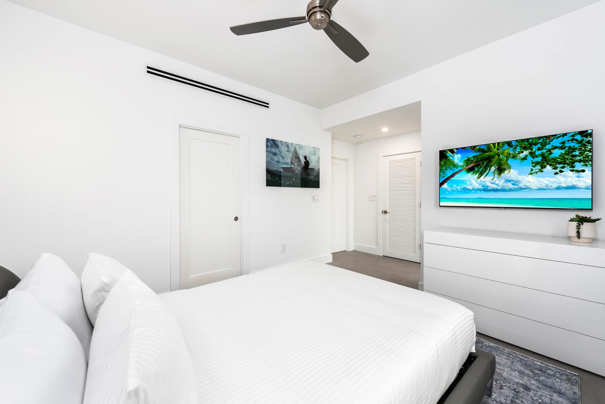 Villa Haven | Coconut Grove | Waterfront with Pool and Gym photo 39