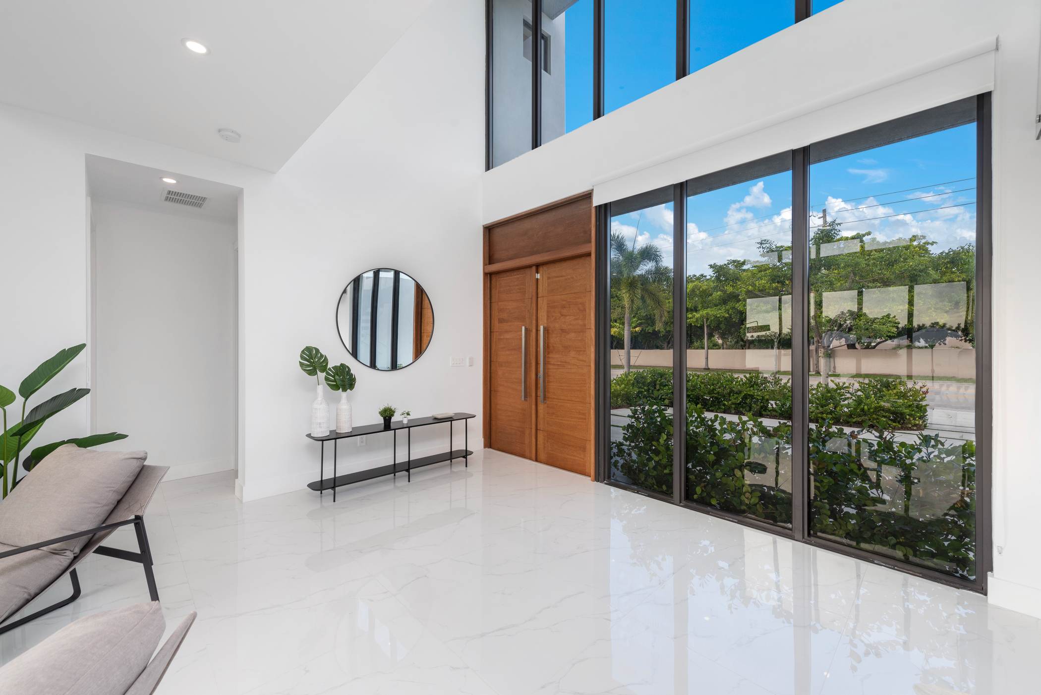 Villa Lago | Miami | Exclusive Lakeview Home with Pool photo 14