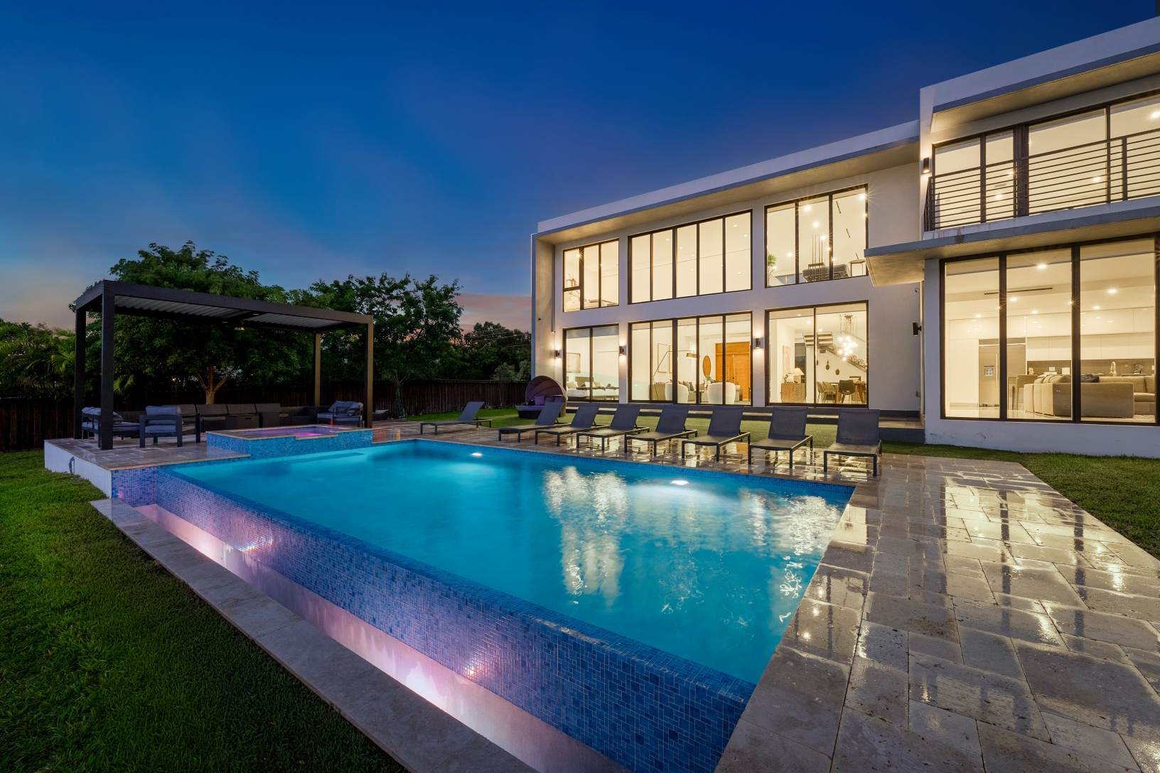 Villa Lago | Miami | Exclusive Lakeview Home with Pool photo 3