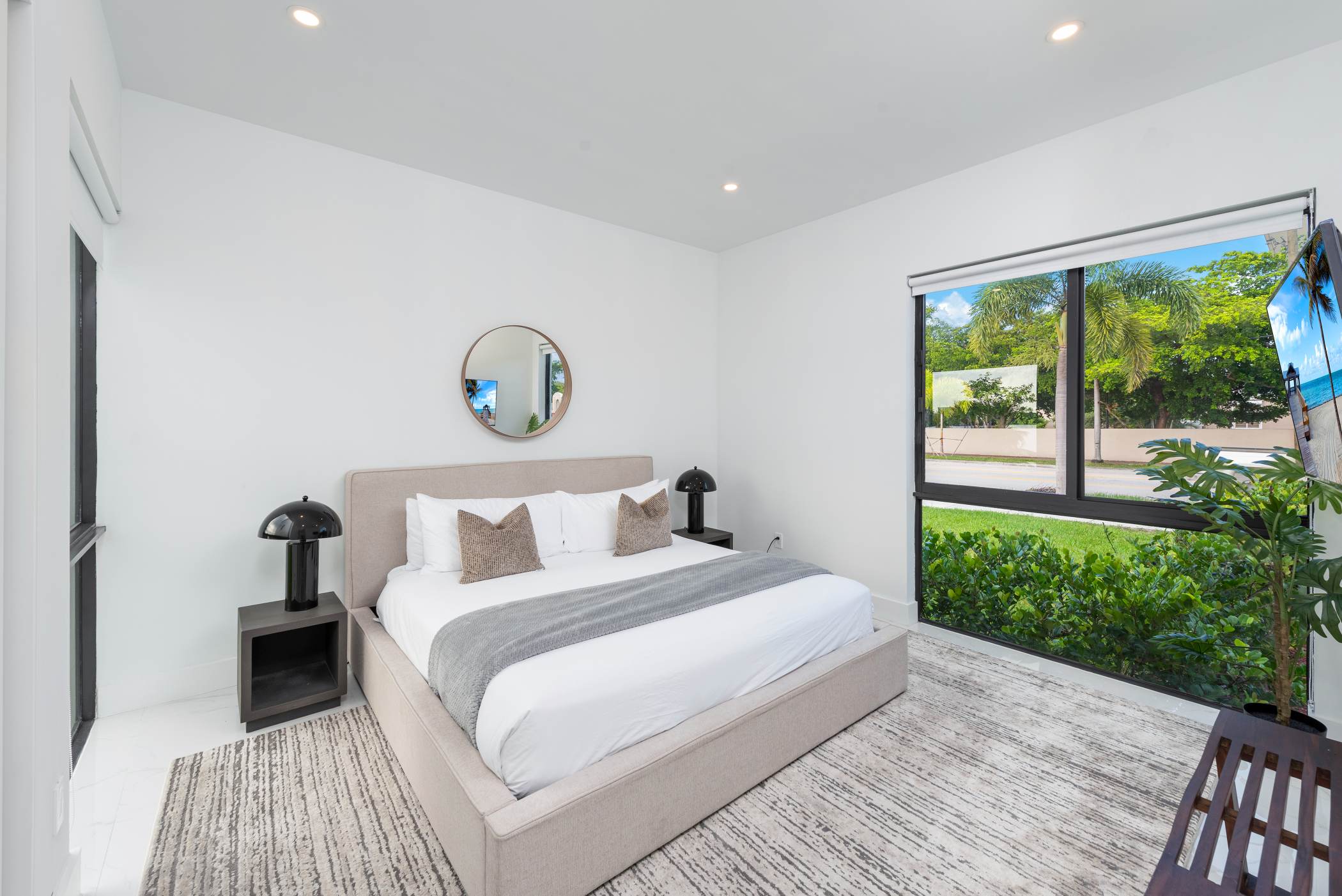 Villa Lago | Miami | Exclusive Lakeview Home with Pool photo 26