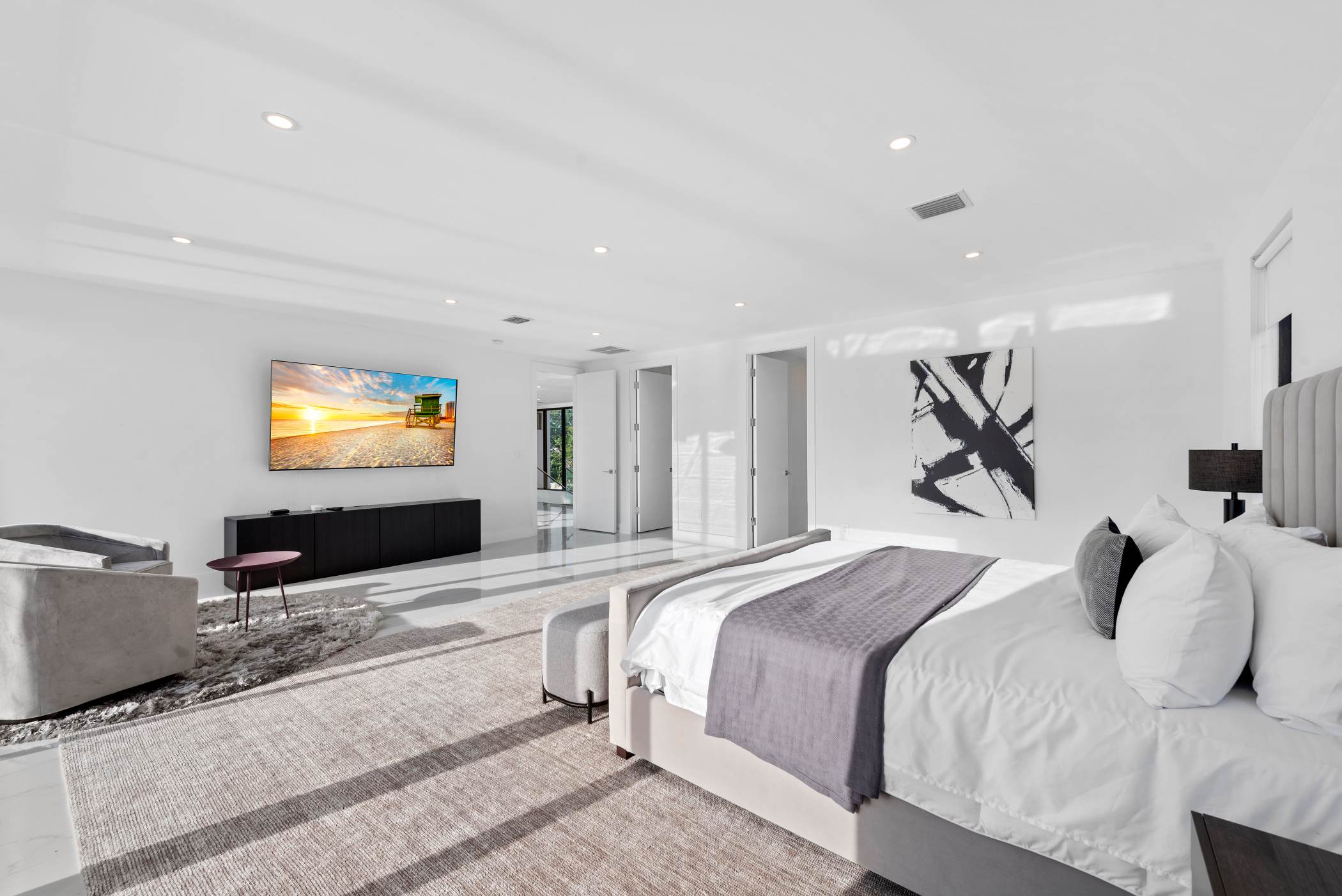 Villa Lago | Miami | Exclusive Lakeview Home with Pool photo 27