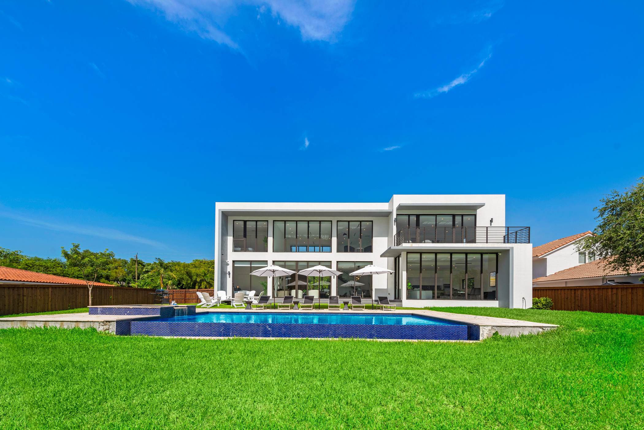 Villa Lago | Miami | Exclusive Lakeview Home with Pool photo 33