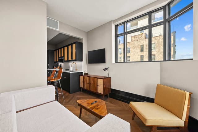 Image of Living space #3