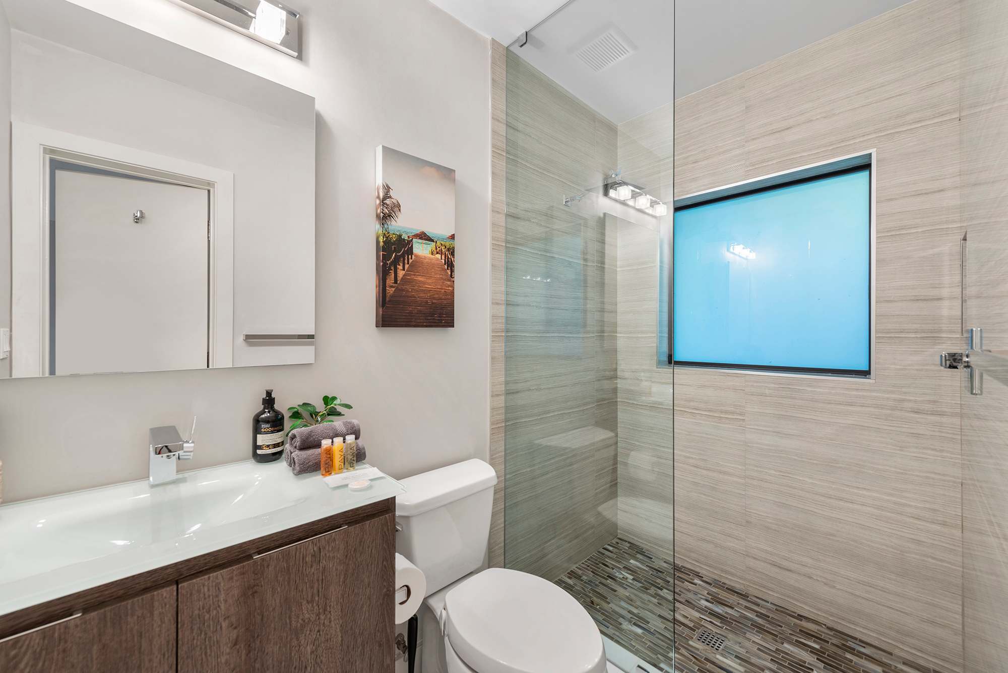 Villa Saha | Fort Lauderdale | Coastal Paradise with Private Pool and Beach Access photo 21