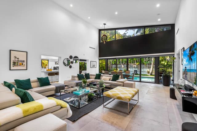 Image of Living space #2