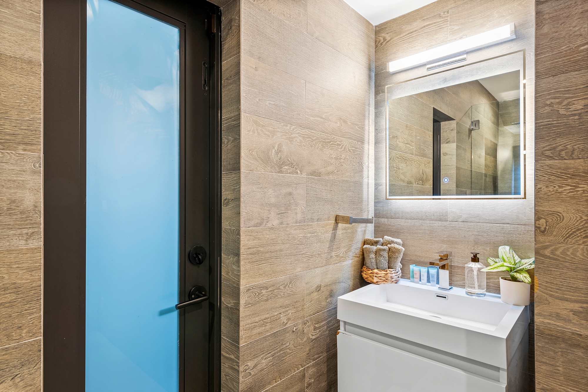 Villa Zen | Coconut Grove | Opulent Home with Private Pool photo 40