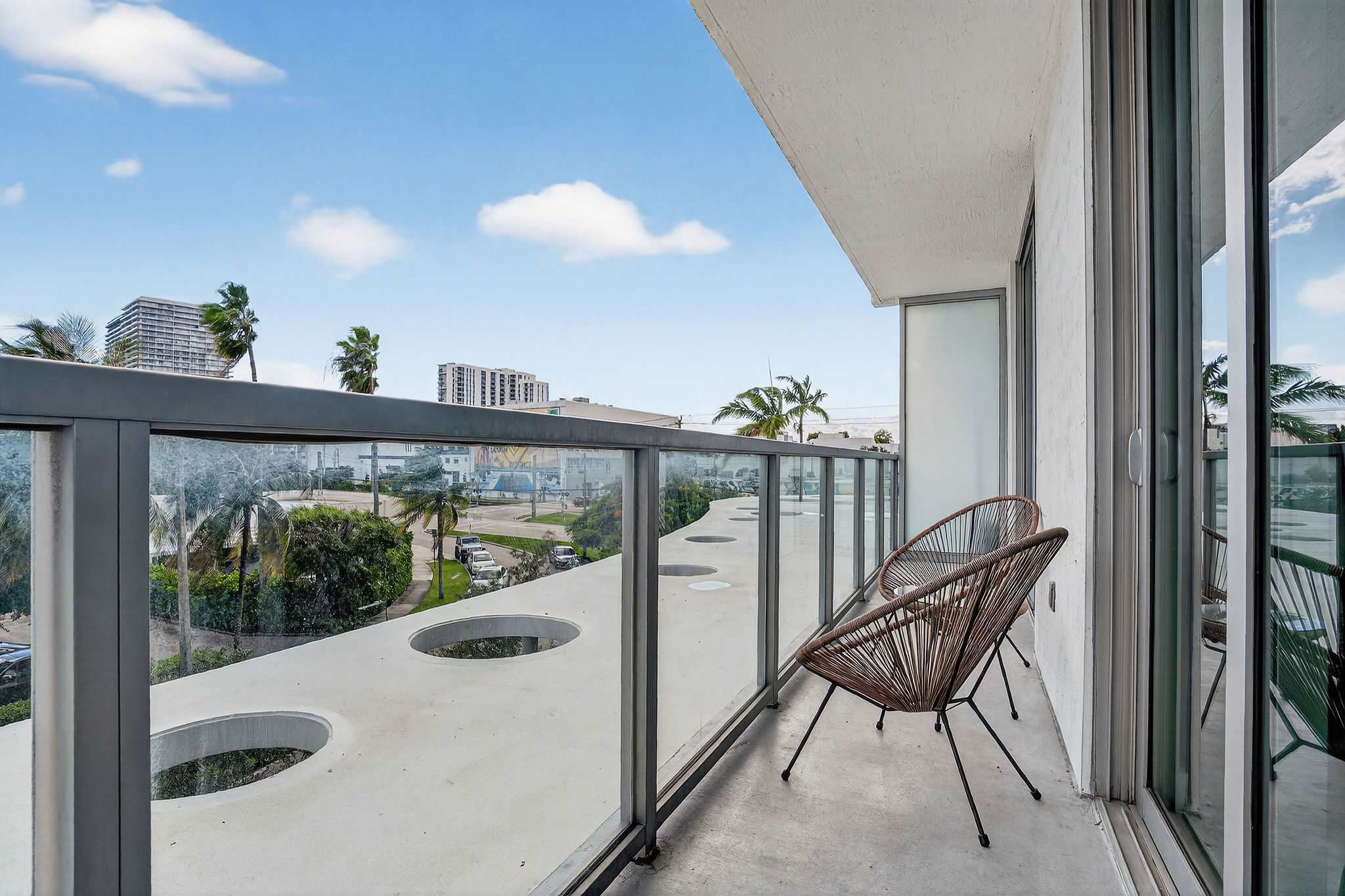 Biscayne Cove | Miami Design District | Condo with Private Balcony photo 4