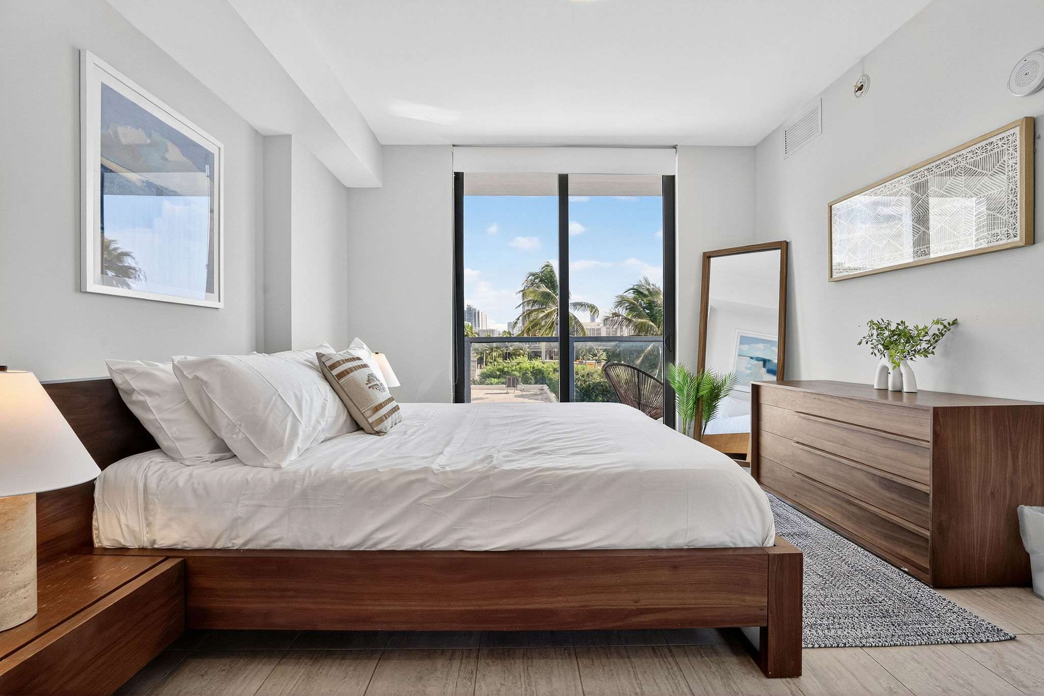 Biscayne Cove | Miami Design District | Condo with Private Balcony photo 22