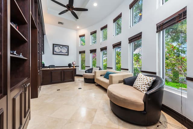 Image of Living space #6