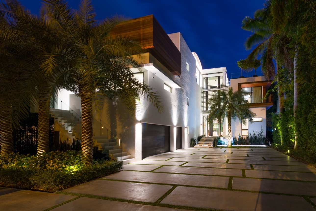 Villa Savant | Miami Beach | Bayfront w/ Infinity Pool & Sauna photo 41