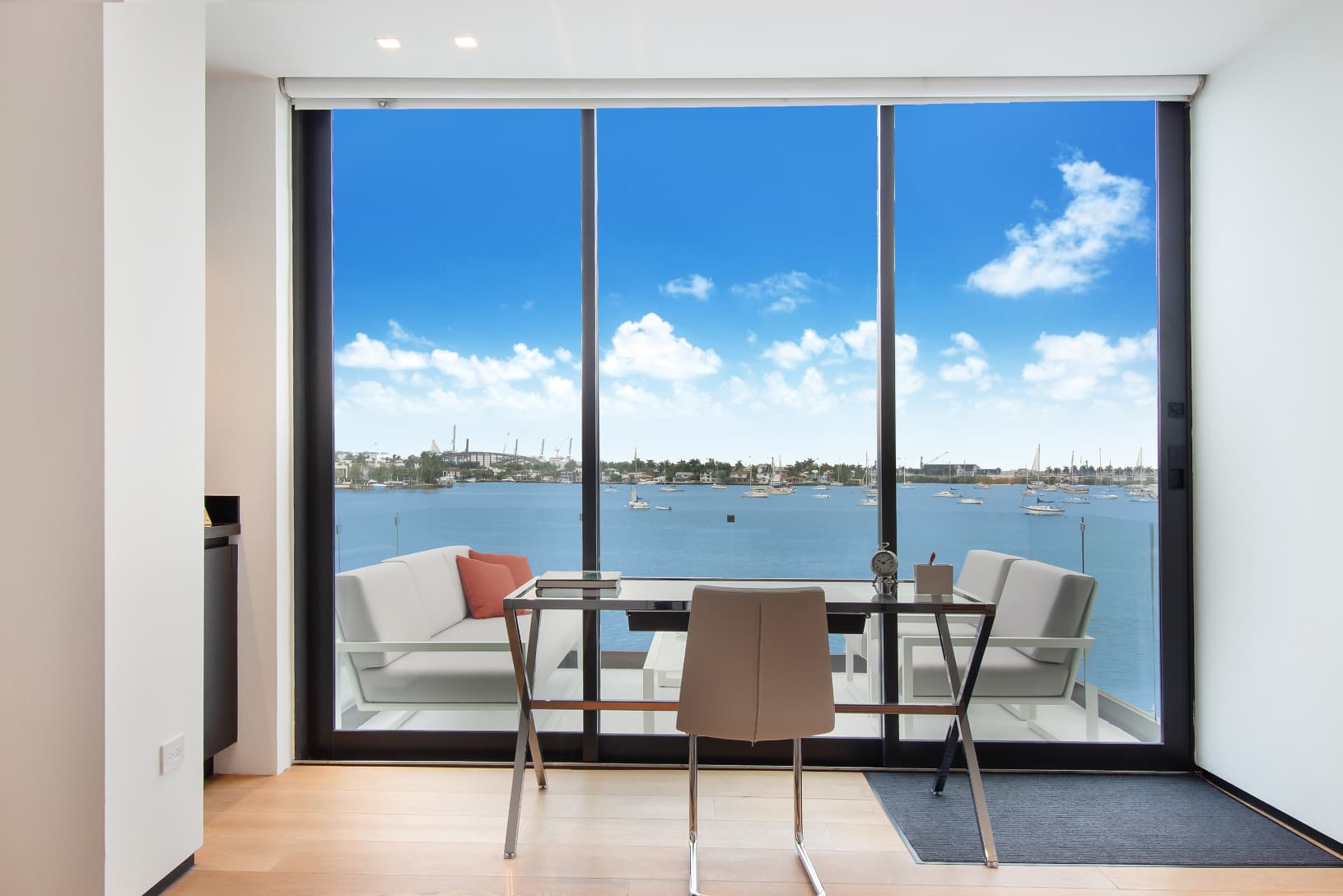 Villa Savant | Miami Beach | Bayfront w/ Infinity Pool & Sauna photo 19