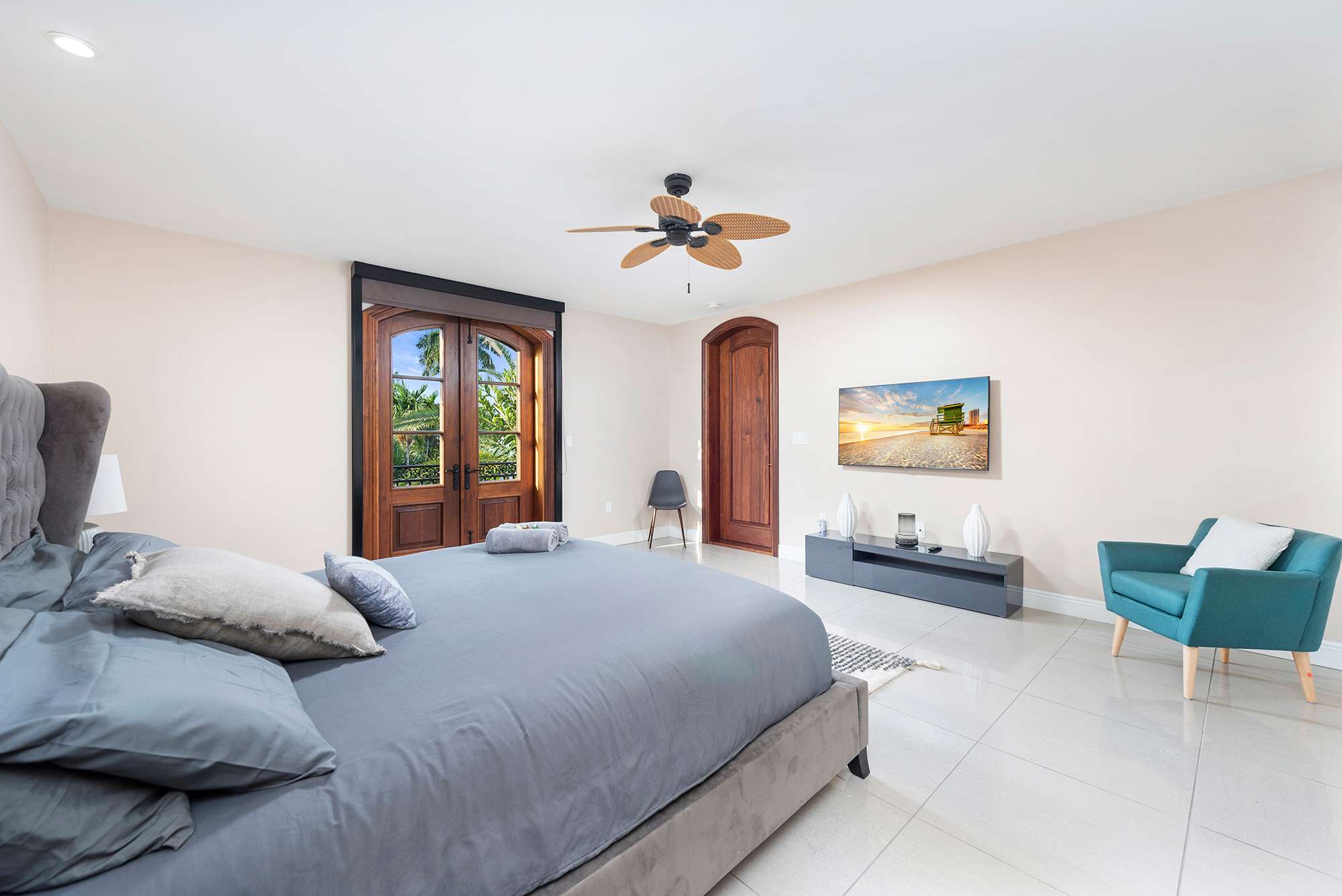 Villa Philippe | Victoria Park | Luxury European Villa w/ Pool photo 27