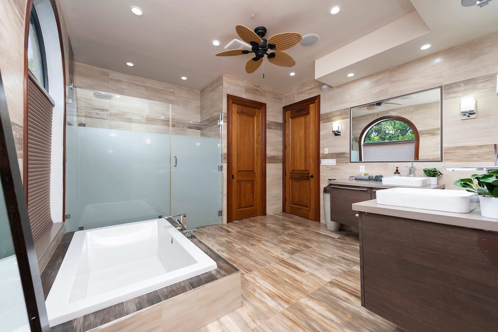 Villa Philippe | Victoria Park | Luxury European Villa w/ Pool photo 14