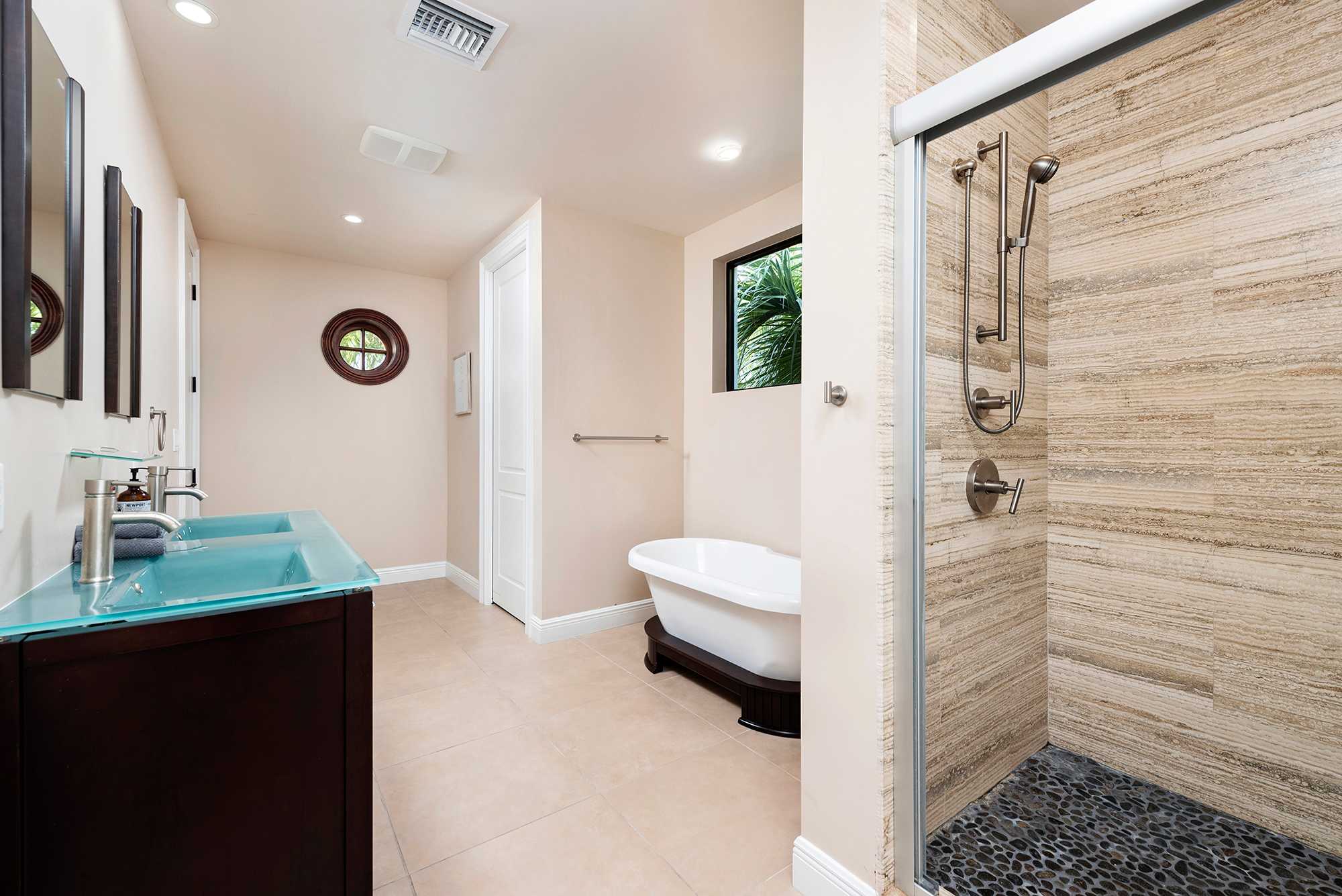 Villa Philippe | Victoria Park | Luxury European Villa w/ Pool photo 32