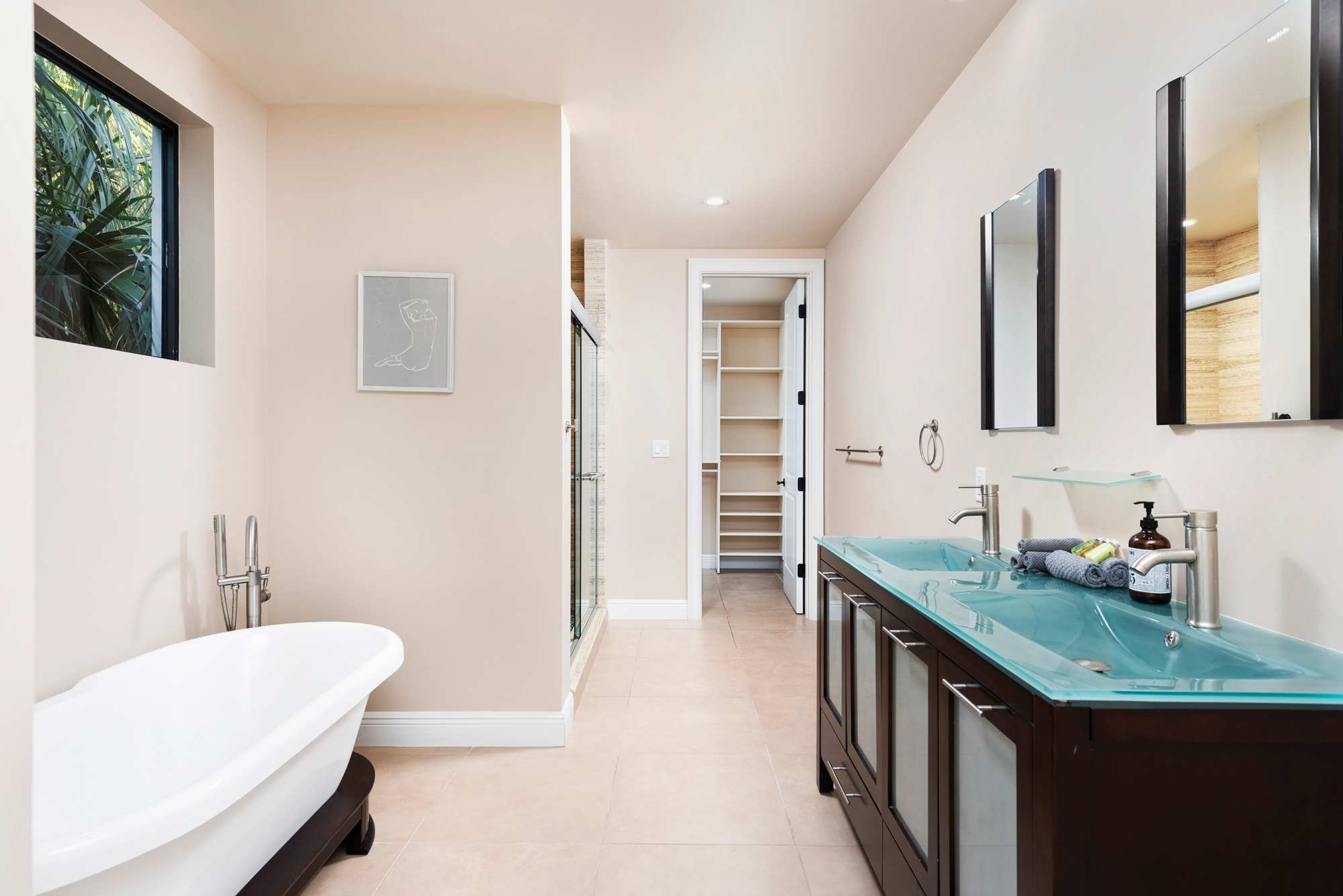 Villa Philippe | Victoria Park | Luxury European Villa w/ Pool photo 33