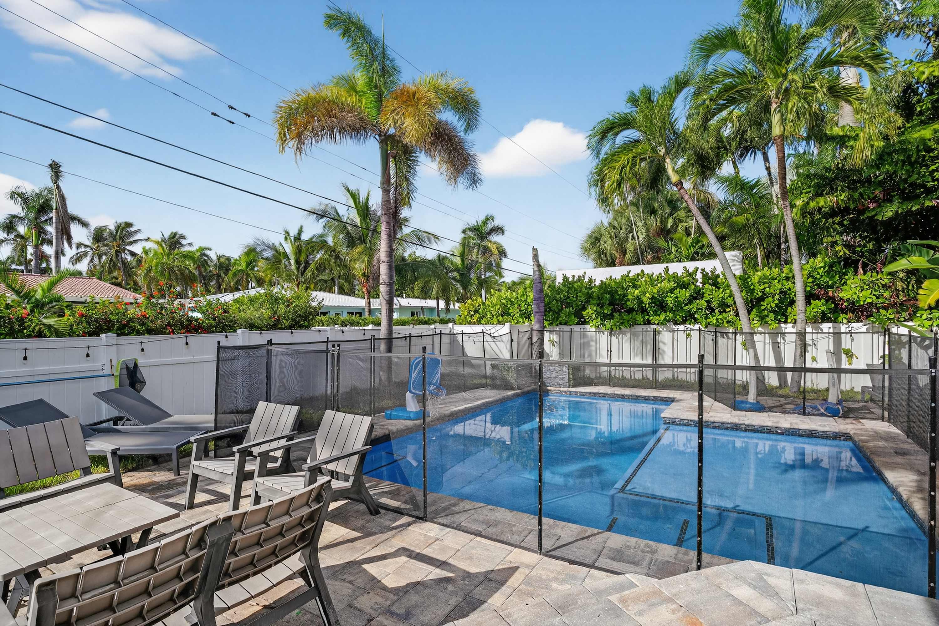 Hollywood Crest | Hollywood | Home with Private Pool photo 28