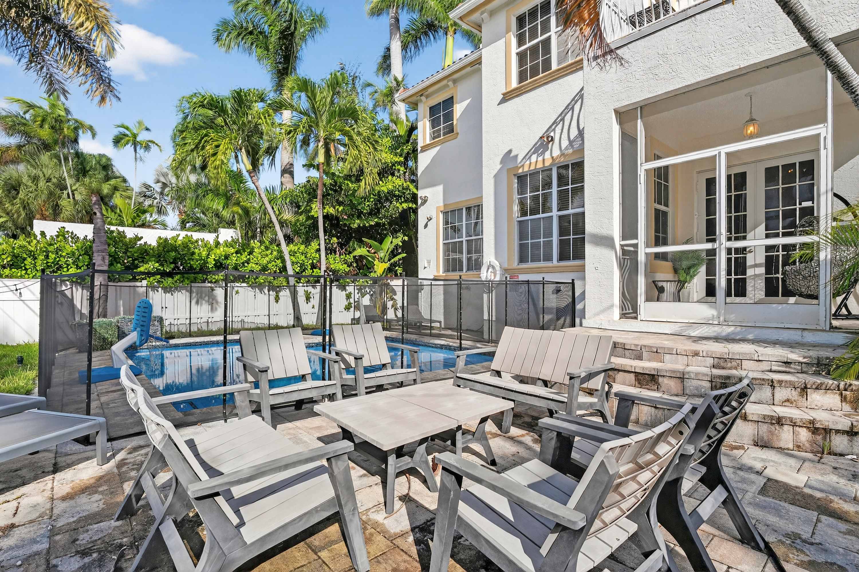 Hollywood Crest | Hollywood | Home with Private Pool photo 29