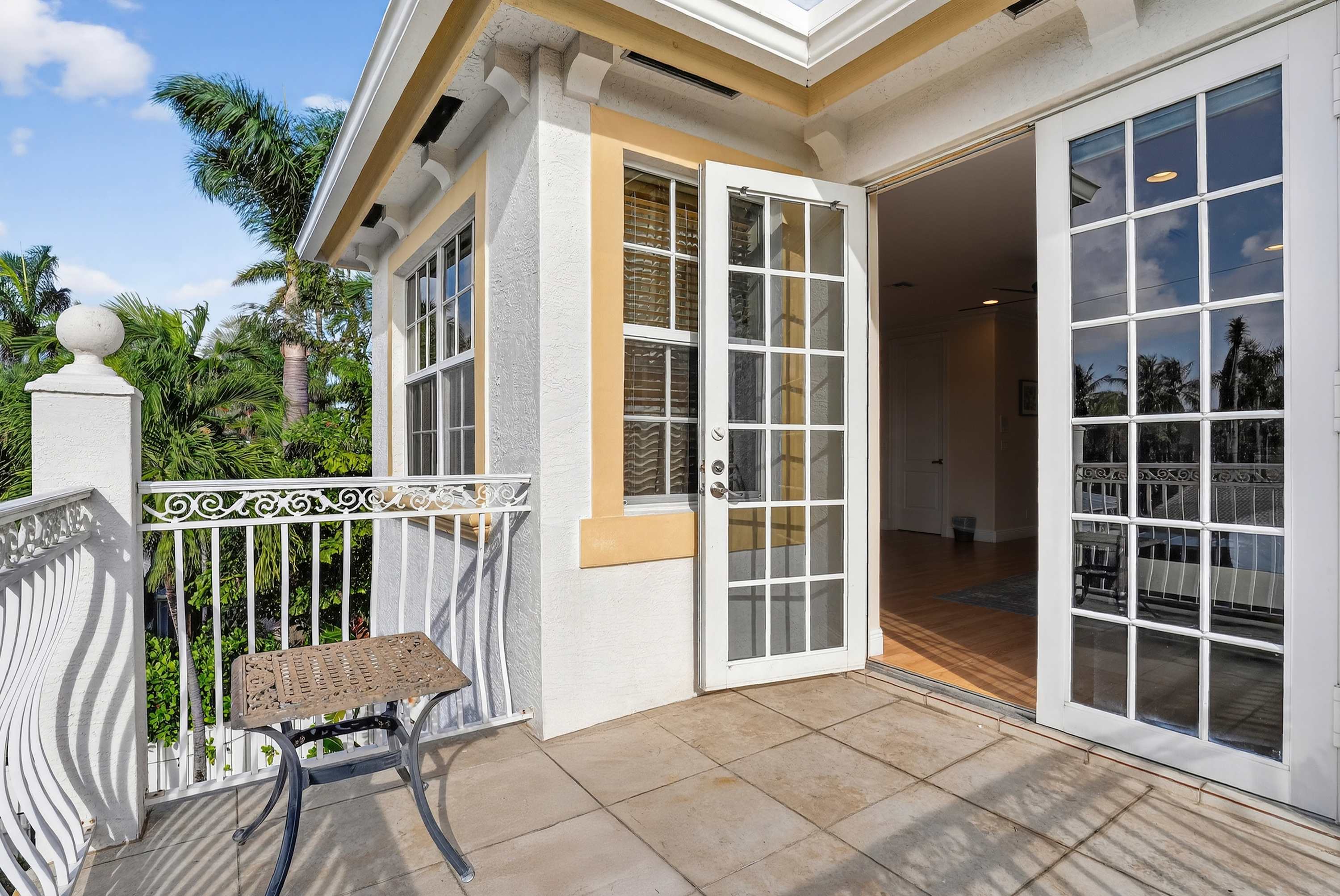 Hollywood Crest | Hollywood | Home with Private Pool photo 37