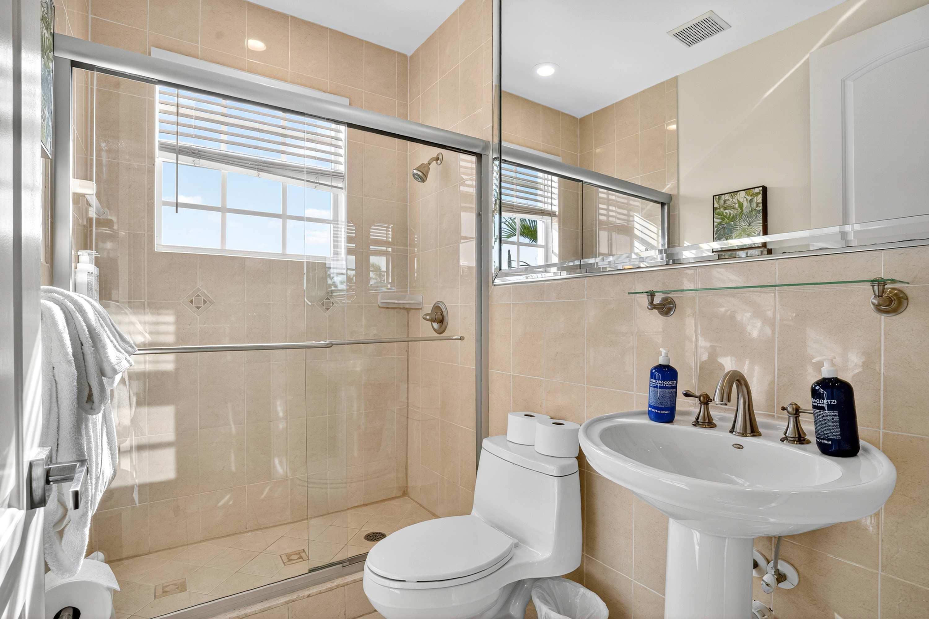 Hollywood Crest | Hollywood | Home with Private Pool photo 54