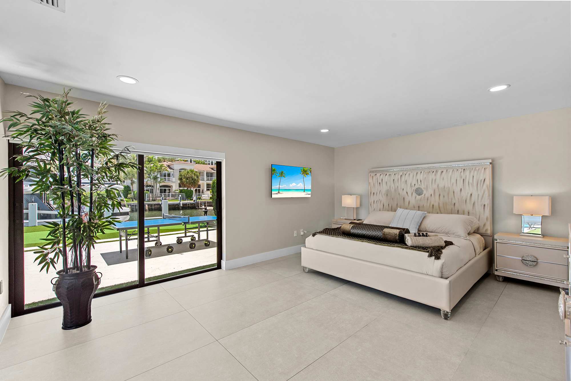 Villa Dorada | Hallandale Beach | Luxe Waterfront Villa with Private Pool photo 25