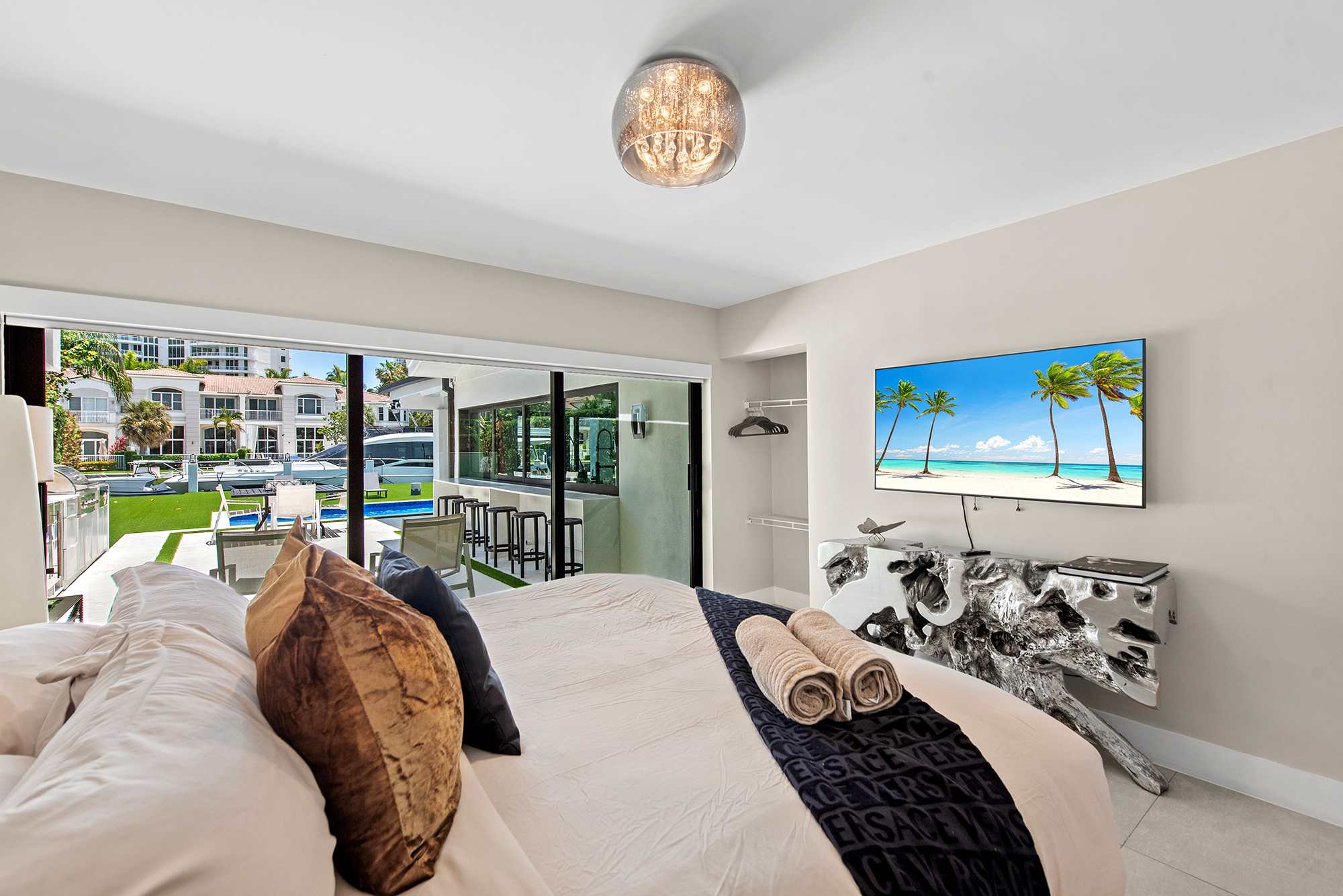 Villa Dorada | Hallandale Beach | Luxe Waterfront Villa with Private Pool photo 30