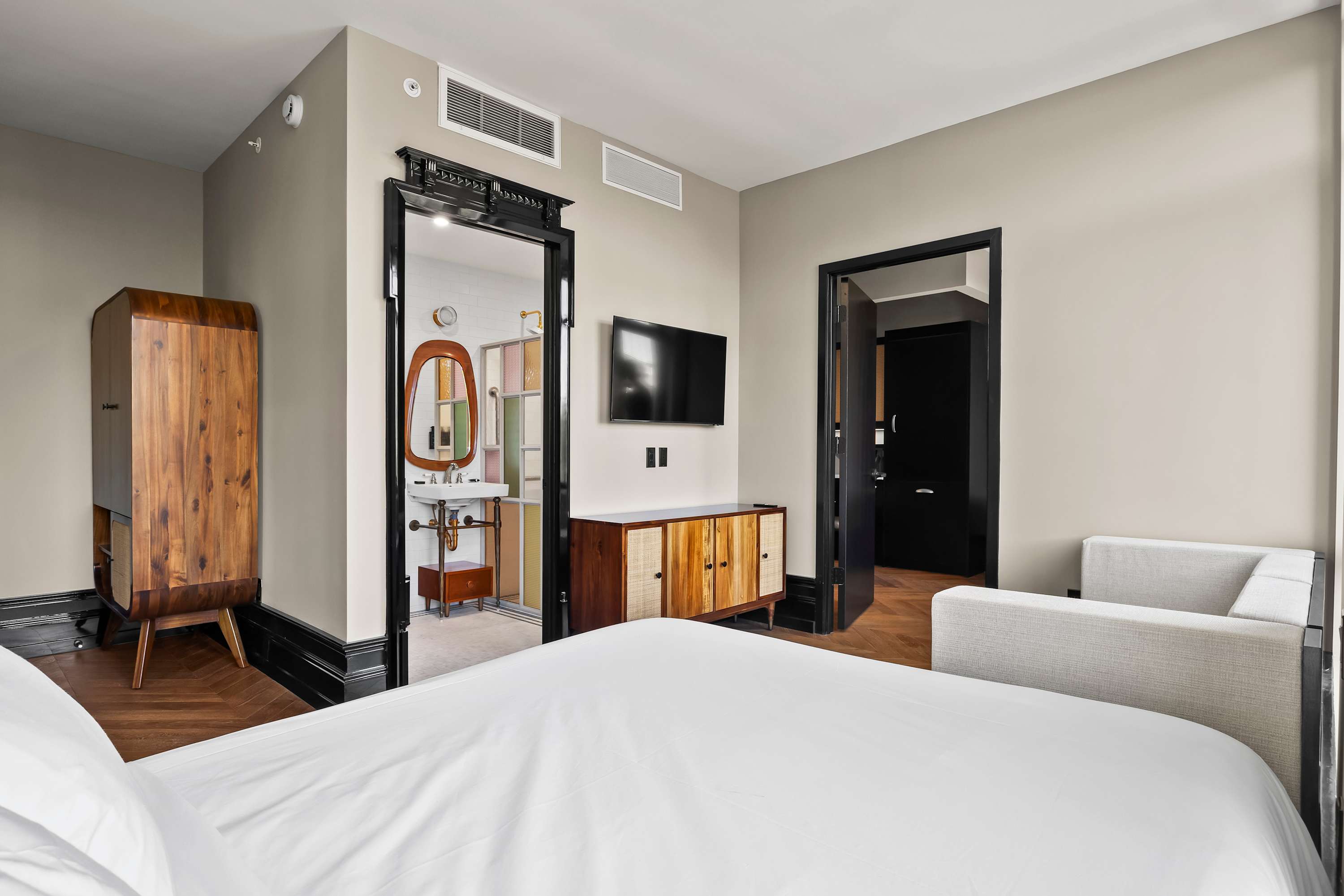 Freeman 503 | Lower East Side | Condo with Shared Amenities photo 10