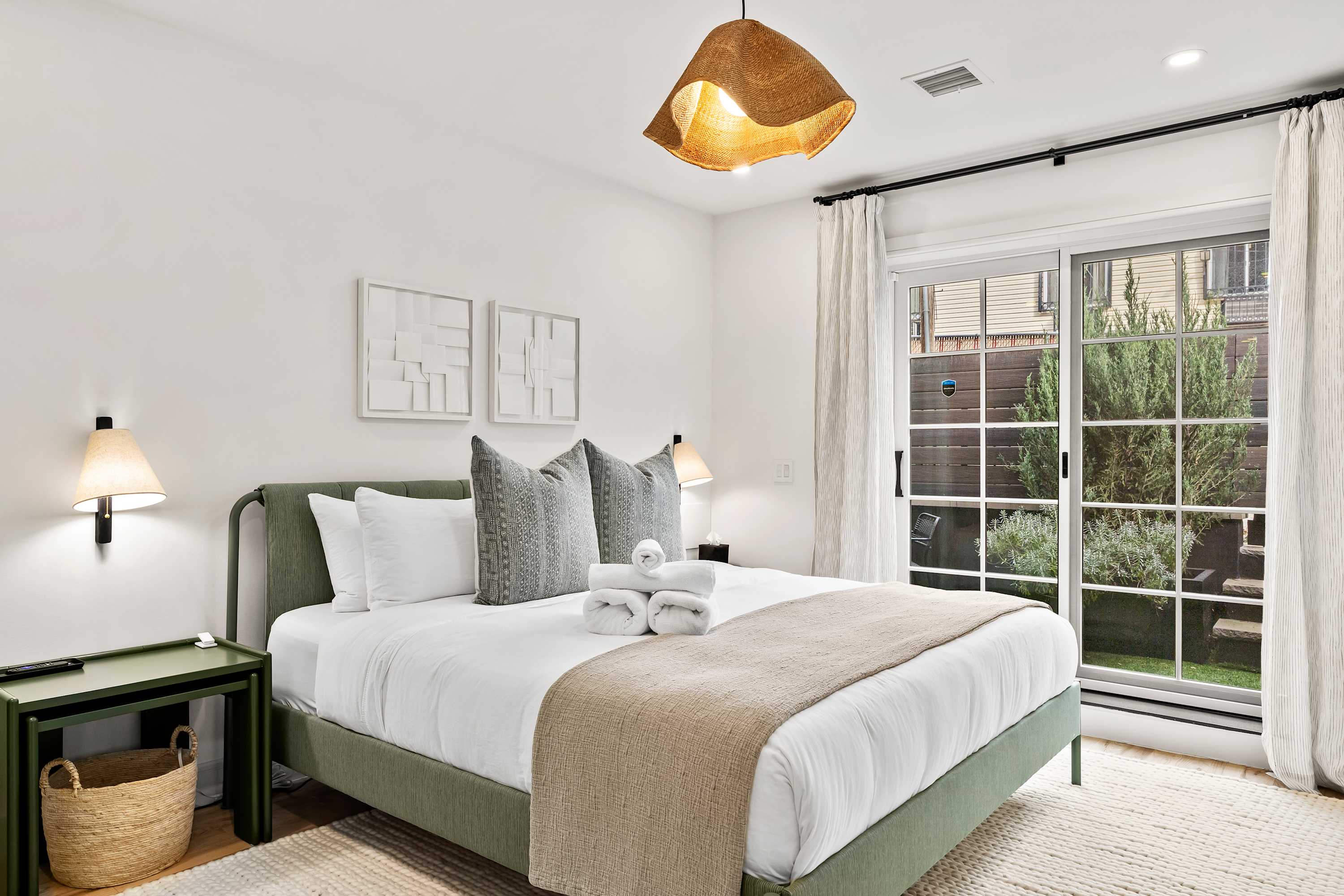 Bridgeway | Williamsburg | Apartment with Private Patio photo 3