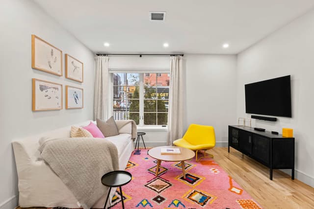Image of Living space #2