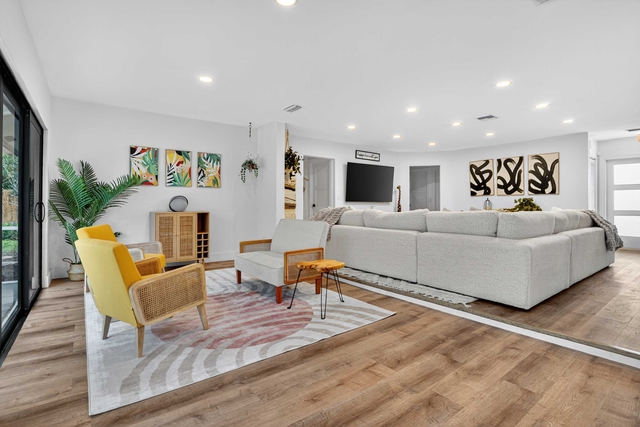 Image of Living space #3
