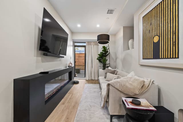 Image of Living space #3
