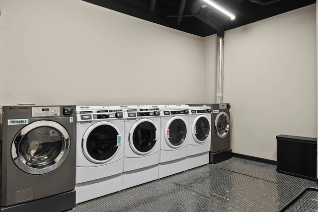 Image of Shared Amenities space #7