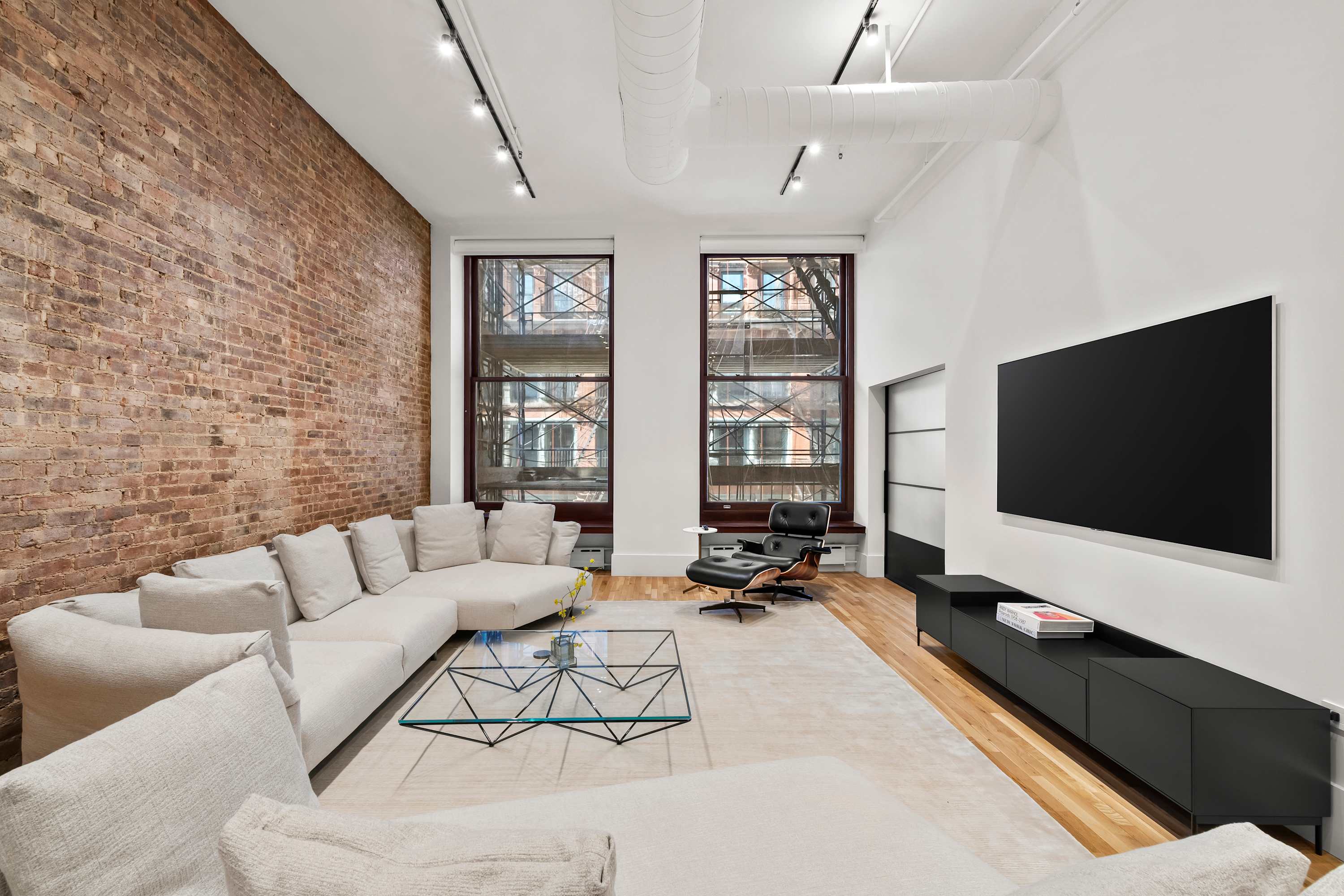 Broadway Loft | SoHo | Loft Apartment photo 8