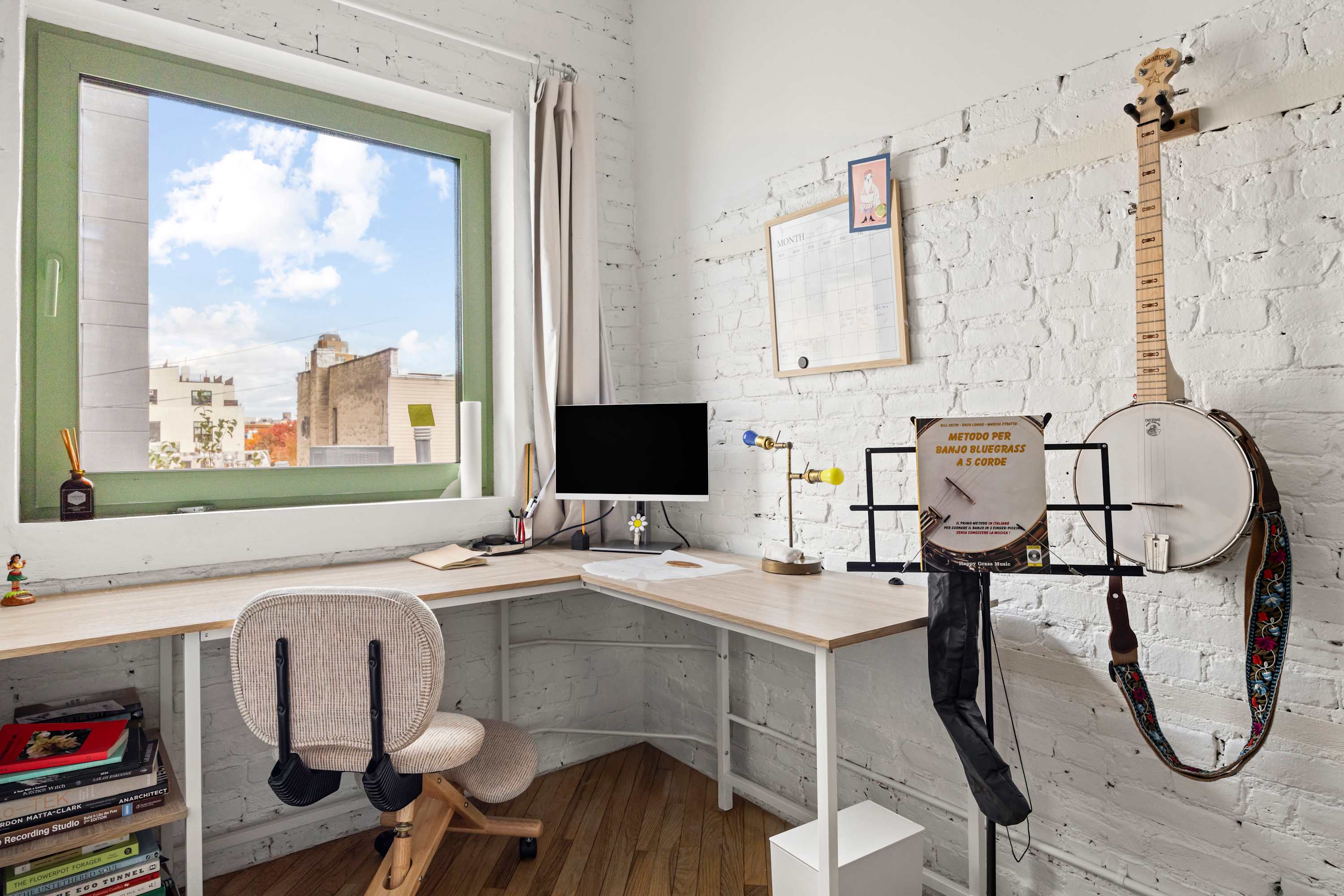 Firehouse Loft | Williamsburg | Bright Loft Apartment photo 16