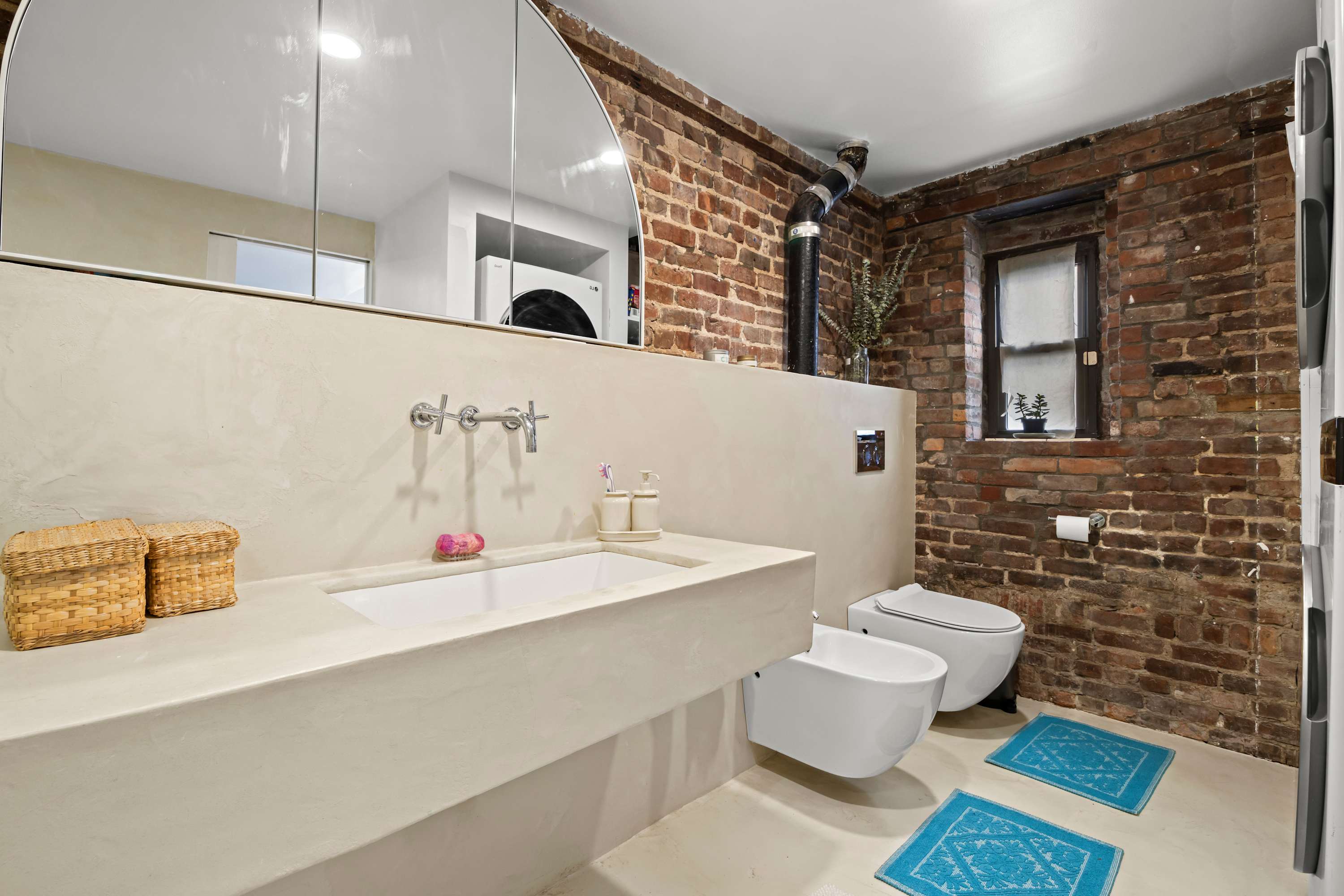 Firehouse Loft | Williamsburg | Bright Loft Apartment photo 19