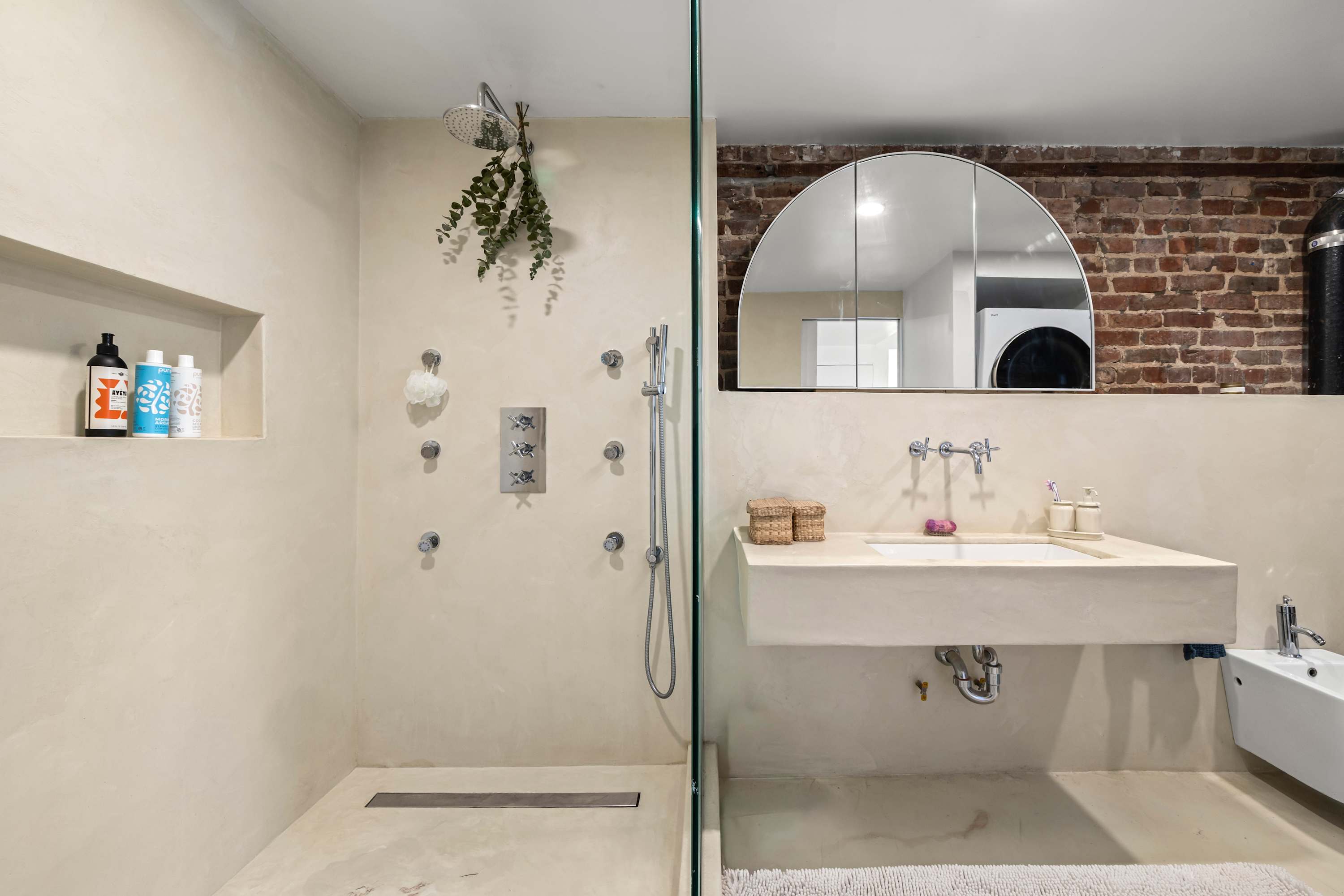 Firehouse Loft | Williamsburg | Bright Loft Apartment photo 18