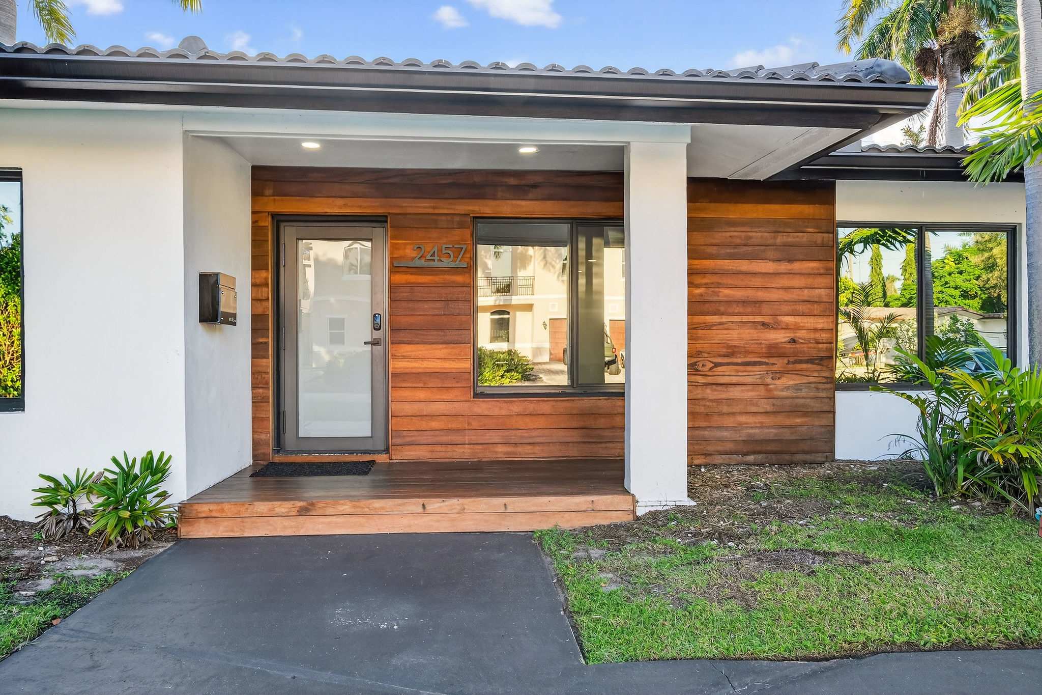 Coral Lane | Fort Lauderdale | Home with Heated Pool & BBQ photo 5