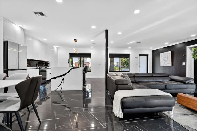 Image of Living space #6