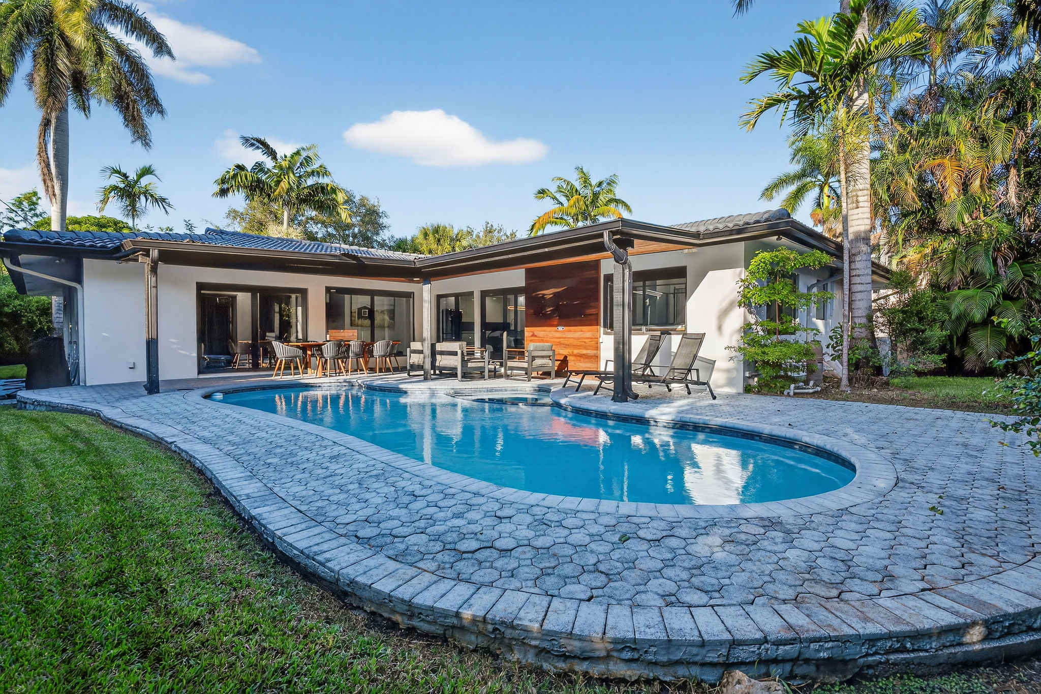 Coral Lane | Fort Lauderdale | Home with Heated Pool & BBQ photo 47