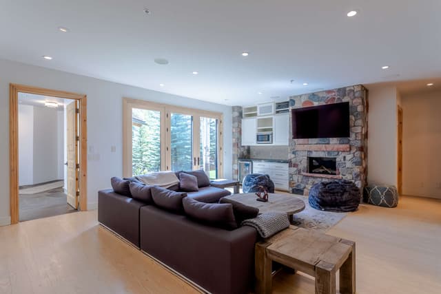 Image of Living space #11