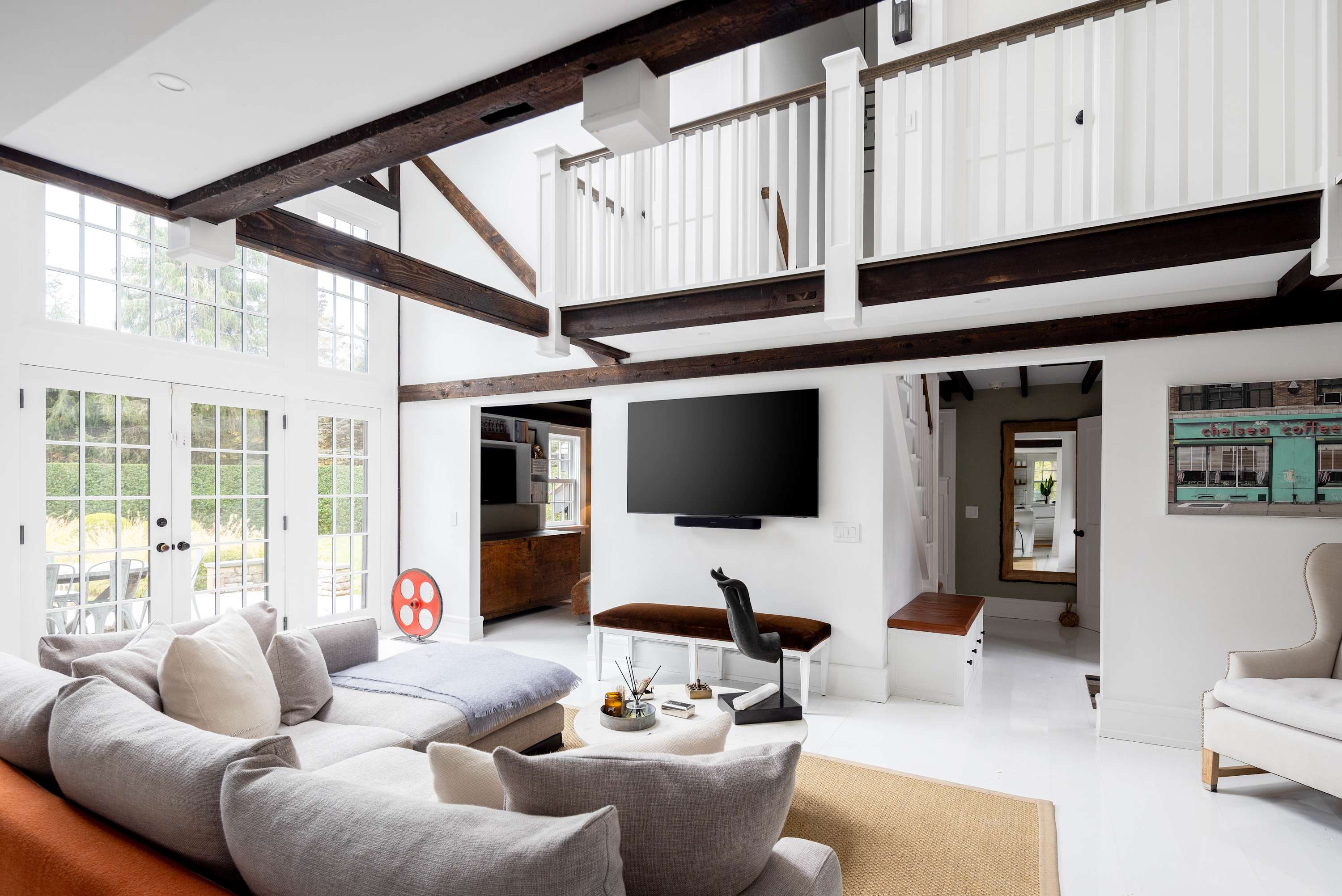 Bridgehaven Estate | Bridgehampton | Renovated Farmhouse w/ Pool photo 6
