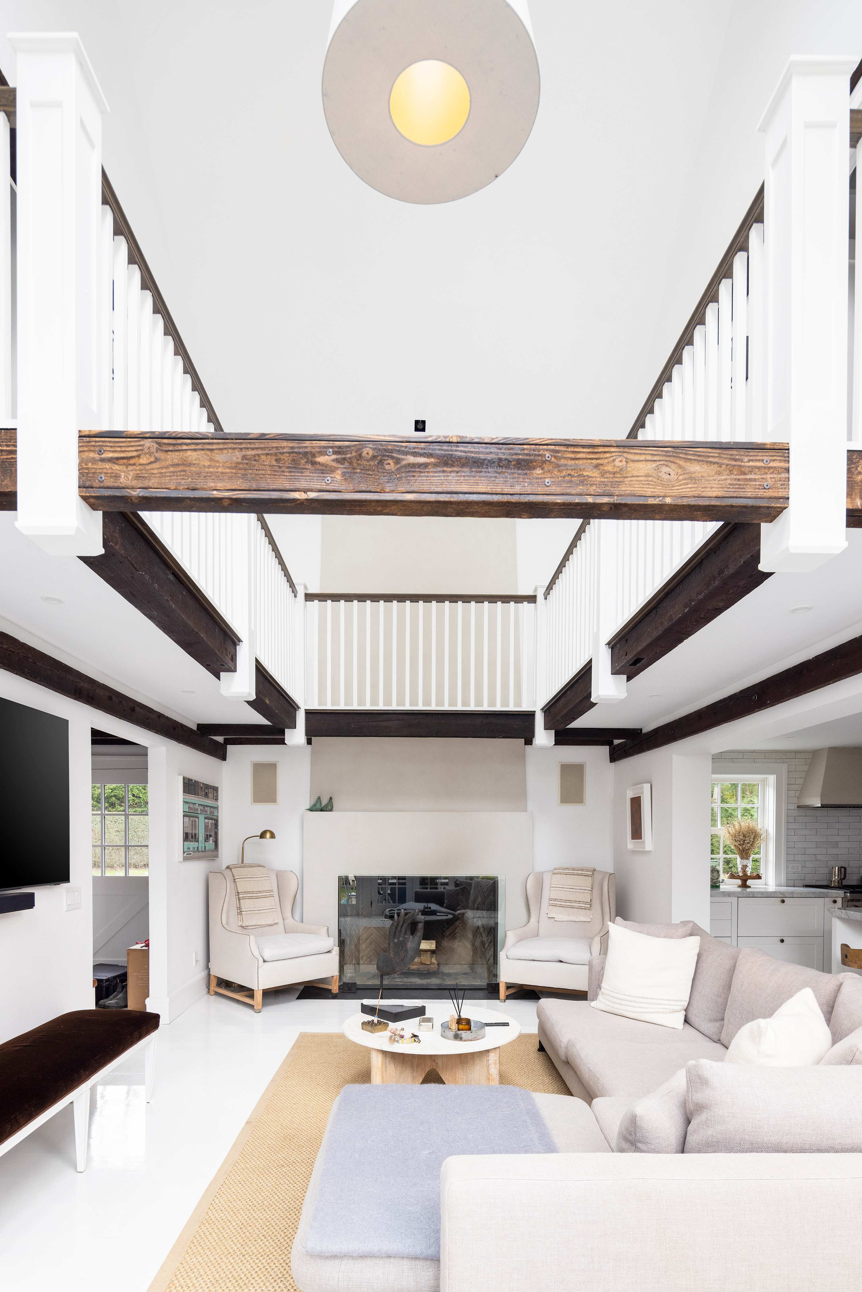 Bridgehaven Estate | Bridgehampton | Renovated Farmhouse w/ Pool photo 7